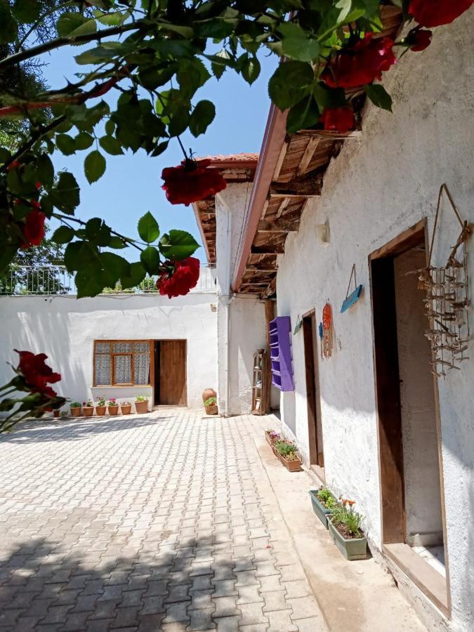 Salda Goelue Koca Kapi Konaklama Yesilova  Extérieur photo